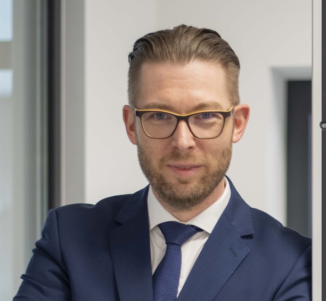 Dr. Bernd Schrittesser